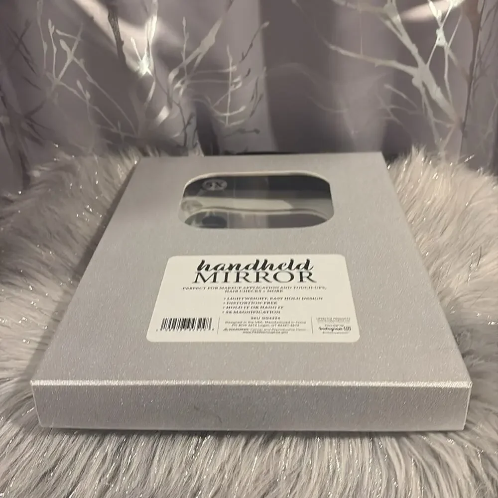 BNWT GLITZ & GLAM Christmas Holiday Viral Pink Rhinestone Handheld Mirror